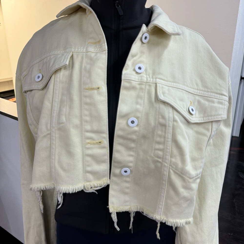 COLLUSION Cropped Pale Yellow Jacket Size 4